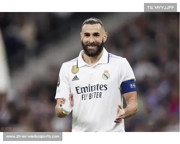 本泽马伤情令人担忧 皇马有意引进莱奥加强锋线实力 本泽马伤情令人担忧 皇马有意引进莱奥加强锋线实力